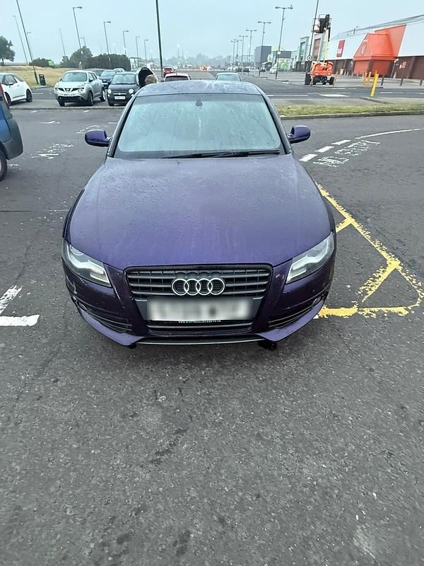 Blau Gebraucht 2010 Audi A4 S-Line Limousine | 3.300 € - Bild 1/4