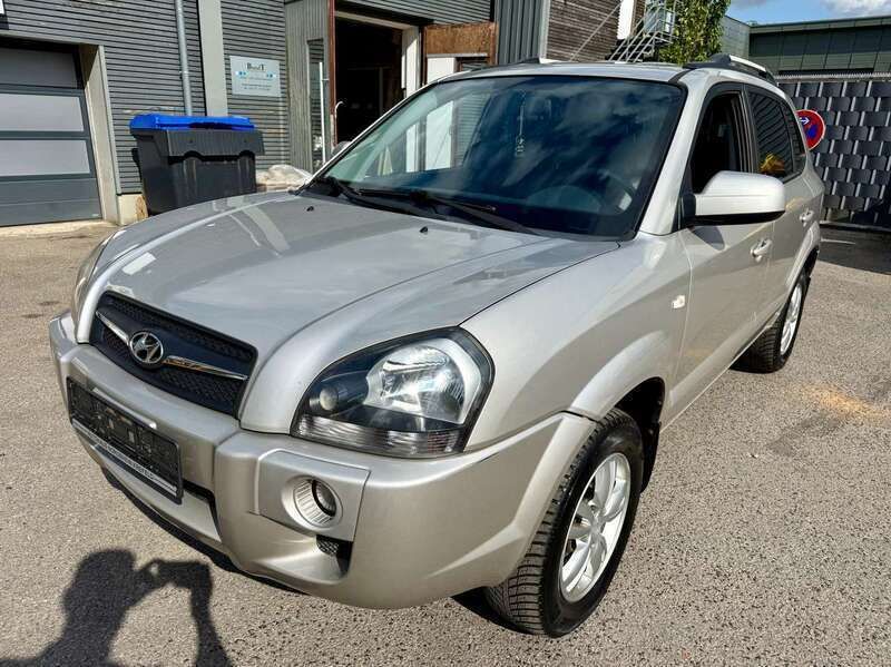 Warm silver Gebraucht 2009 Hyundai Tucson GLS SUV | 3.950 € (Guter Preis) - Bild 1/4