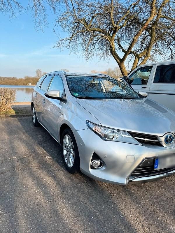Gebraucht Toyota Auris 2014 Silber Kombi