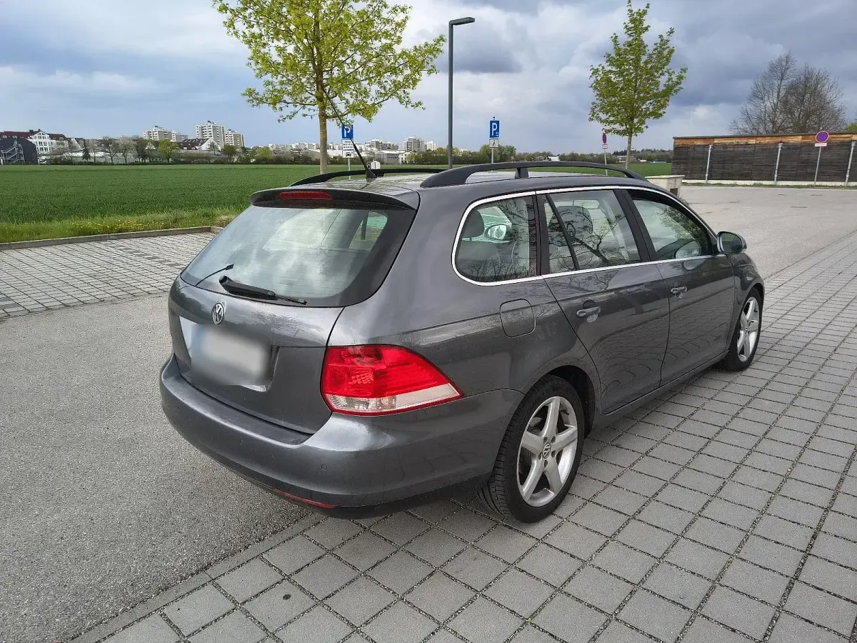 Gebraucht VW Golf V 140 PS (102 kW) 2007 Grau Kombi