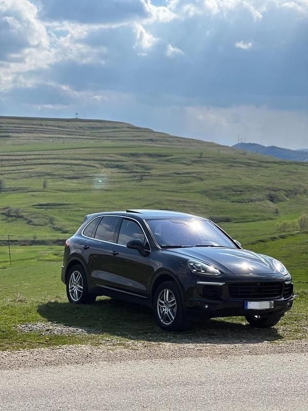 Schwarz Gebraucht 2016 Porsche Cayenne S SUV | 32.000 € - Bild 1/4