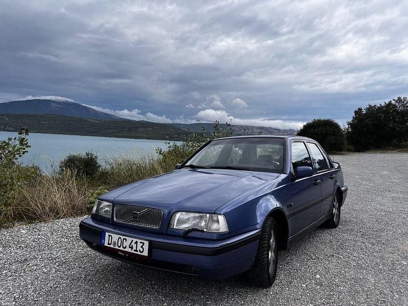 Blau Gebraucht 1994 Volvo 460 Limousine | 2.000 € - Bild 1/4
