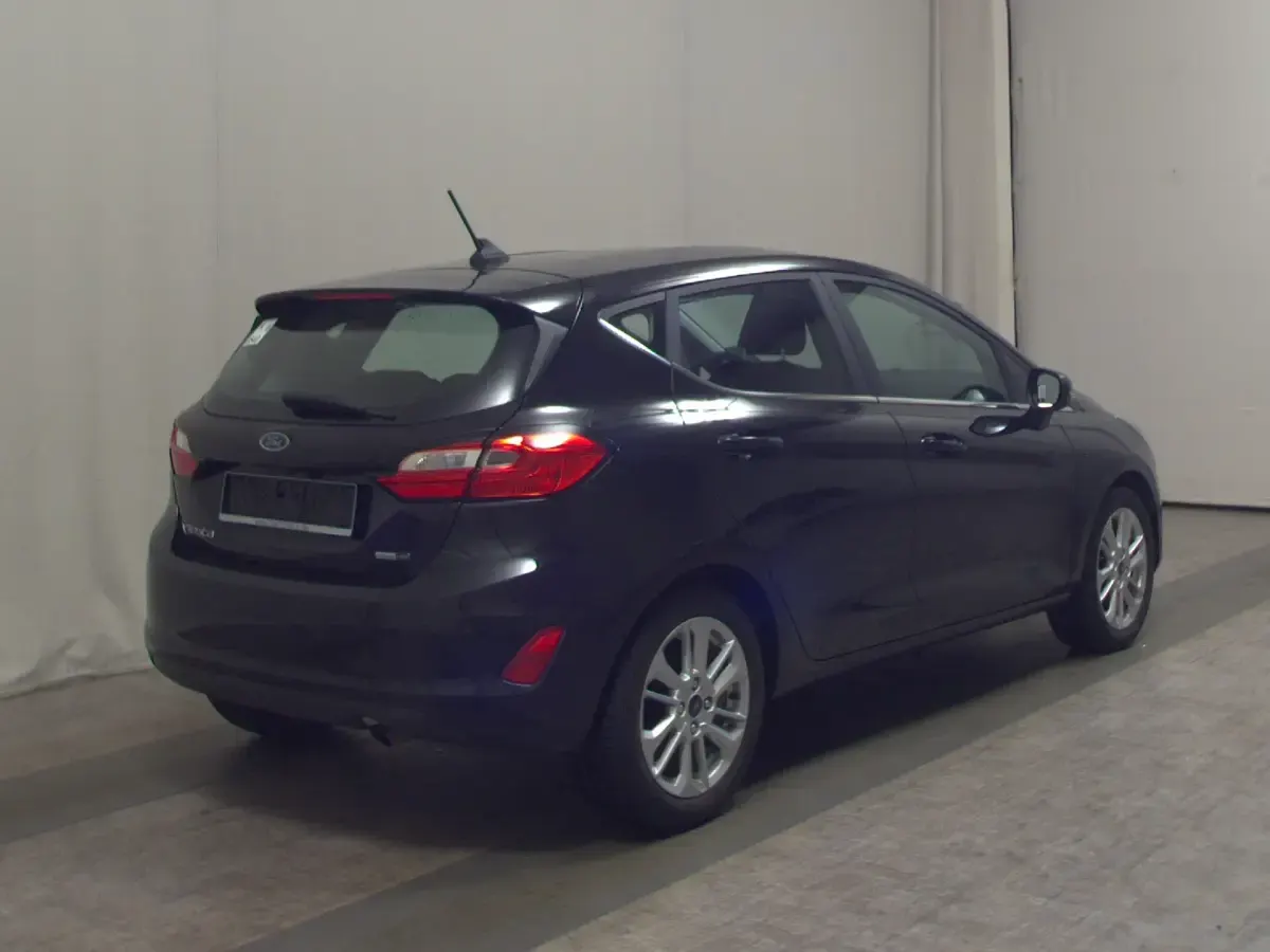 Gebraucht Ford Fiesta Titanium 125 PS (91 kW) 2022 Schwarz Kleinwagen