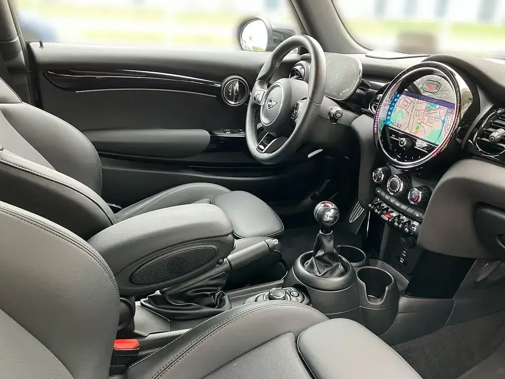 Używany Mini John Cooper Works 136 KM (100 kW) 2022 Czarny Hatchback