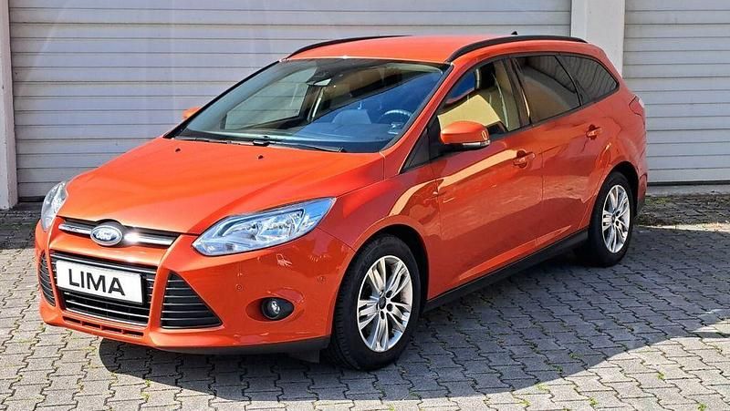 Orange Gebraucht 2011 Ford Focus Kombi | 5.200 € (Fairer Preis) - Bild 1/4
