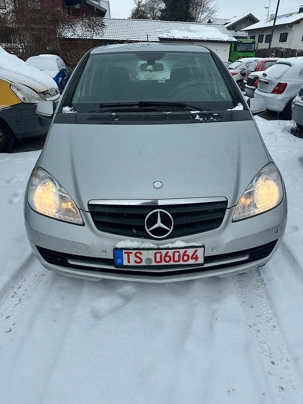 Grau Gebraucht 2009 Mercedes A170 Kleinwagen | 1.480 € (Superpreis) - Bild 1/4