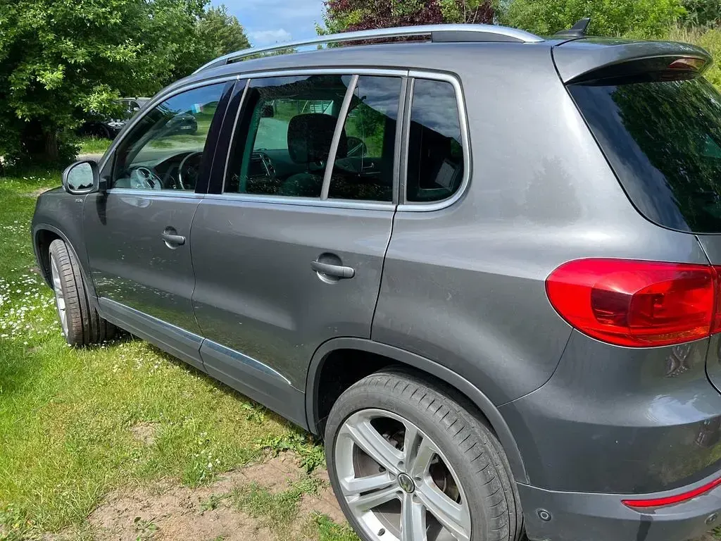 Gebraucht VW Tiguan Sportline 177 PS (130 kW) 2013 Grau SUV