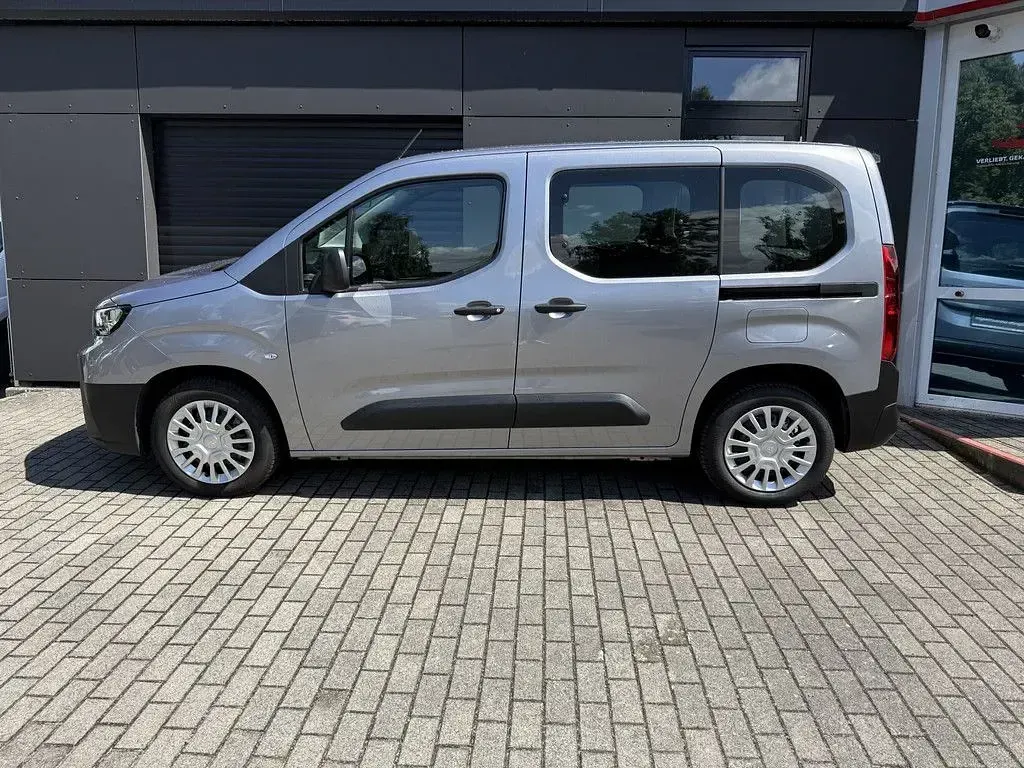 Gebraucht Toyota Proace Verso City 110 PS (80 kW) 2025 Silber Kombi