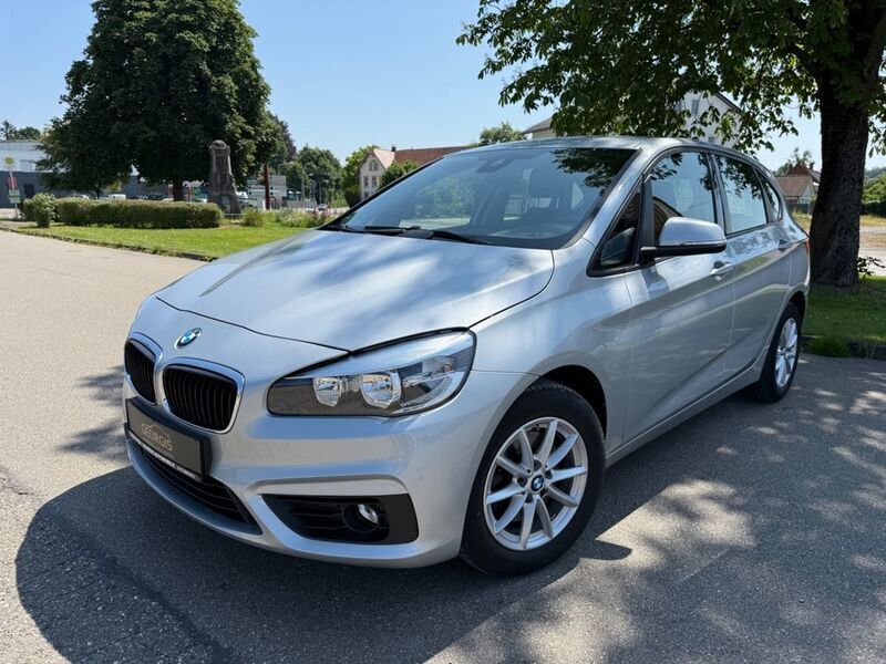 Silber Gebraucht 2015 BMW 218 Active Tourer Van / Kleinbus | 14.190 € (Guter Preis) - Bild 1/4