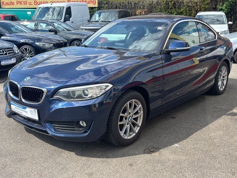 Blau Gebraucht 2017 BMW 218 Coupé | 11.500 € (Superpreis) - Bild 1/4
