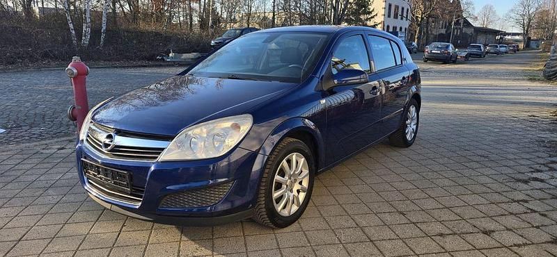 Gebraucht Opel Astra Edition 105 PS (77 kW) 2007 Blau Limousine
