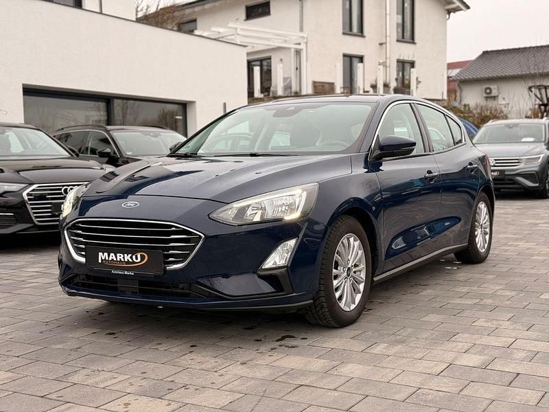 Gebraucht Ford Focus Titanium 125 PS (91 kW) 2019 Blau Limousine