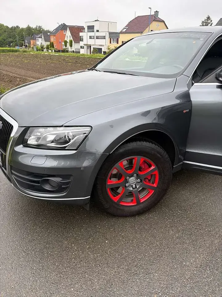 Gebraucht Audi Q5 239 PS (175 kW) 2011 Schwarz SUV