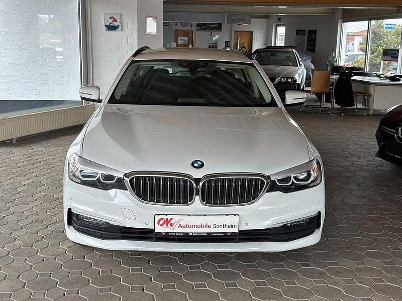 Gebraucht BMW 520 190 PS (139 kW) 2019 Weiß Limousine