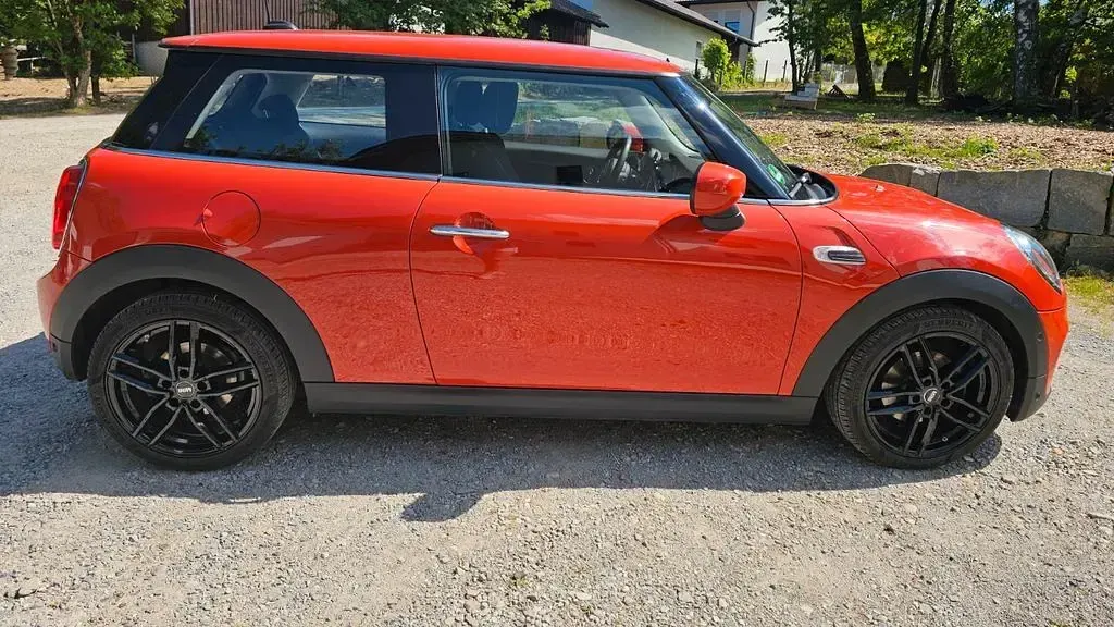 Gebraucht Mini ONE 102 PS (75 kW) 2021 Orange Kleinwagen