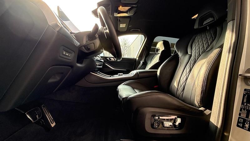Używany BMW X5 Efficient Dynamics 352 KM (258 kW) 2025 Biały SUV