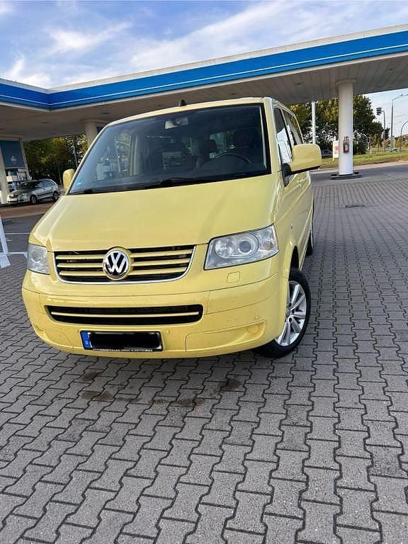 Gelb Gebraucht 2008 VW T5 Comfortline Van | 12.250 € (Etwas zu teuer) - Bild 1/4
