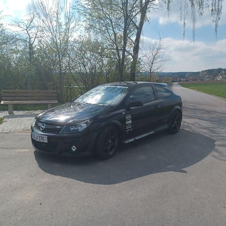 Gebraucht Opel Astra GTC OPC 170 PS (125 kW) 2008 Schwarz Coupé