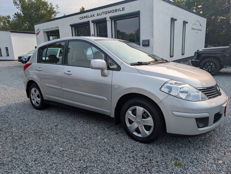 Silber Gebraucht 2008 Nissan Tiida Acenta Limousine | 4.990 € (Etwas zu teuer) - Bild 1/4