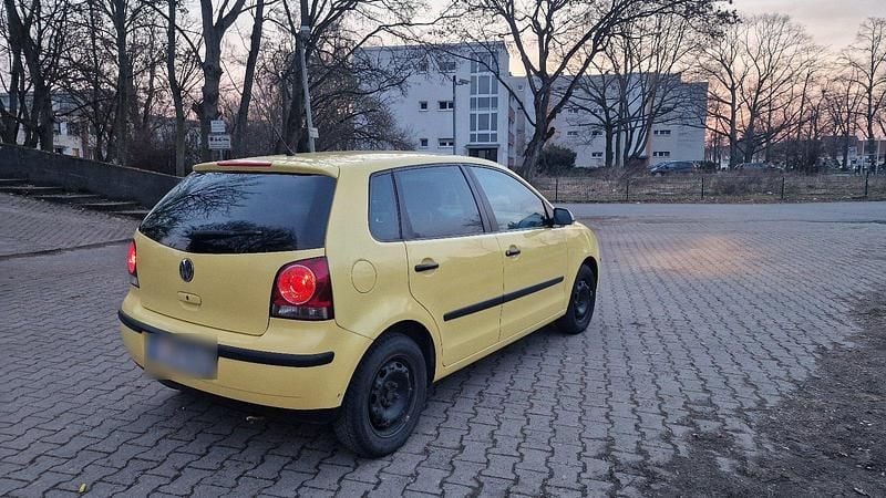 Gebraucht VW Polo 54 PS (39 kW) 2006 Gelb Kleinwagen