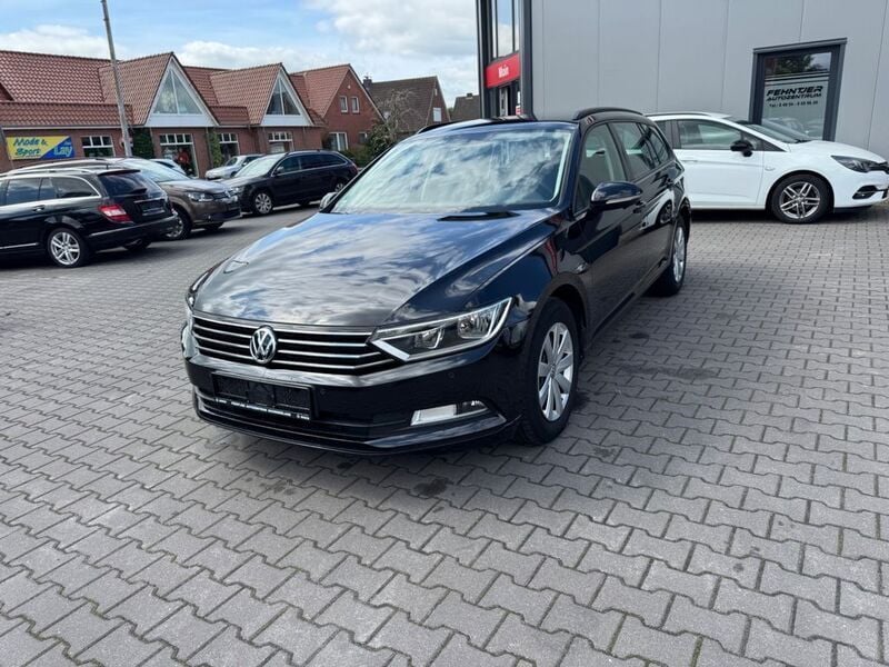 Schwarz Gebraucht 2018 VW Passat Kombi | 12.999 € (Superpreis) - Bild 1/4