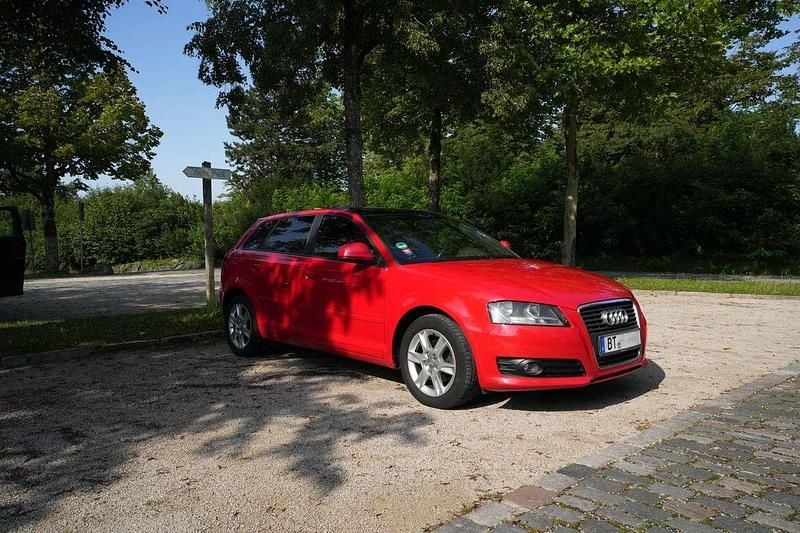Rot Gebraucht 2010 Audi A3 Kombi | 6.250 € (Fairer Preis) - Bild 1/4