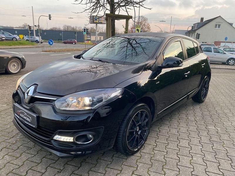 Gebraucht Renault Mégane III LIMITED 116 PS (85 kW) 2015 Schwarz Limousine