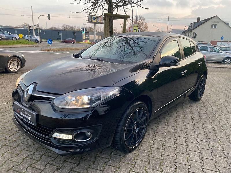 Gebraucht Renault Mégane LIMITED 116 PS (85 kW) 2015 Schwarz Limousine