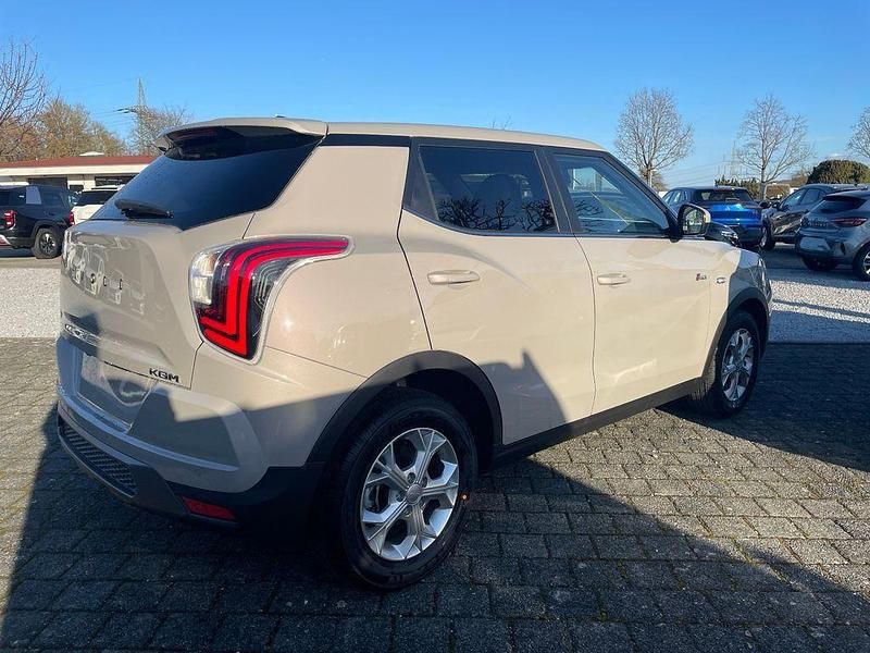 Neu SsangYong Tivoli 163 PS (119 kW) 2026 Beige SUV