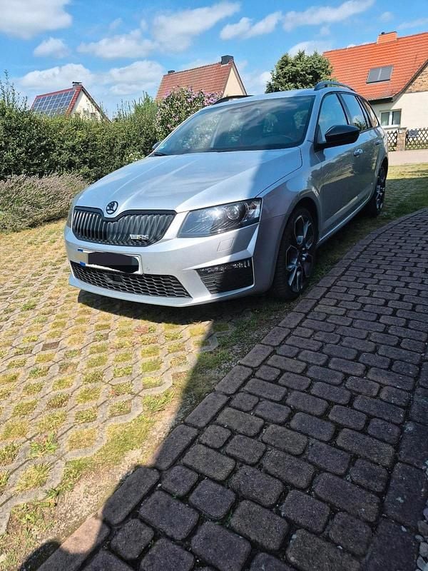 Gebraucht Skoda Octavia RS 184 PS (135 kW) 2014 Silber Kleinwagen