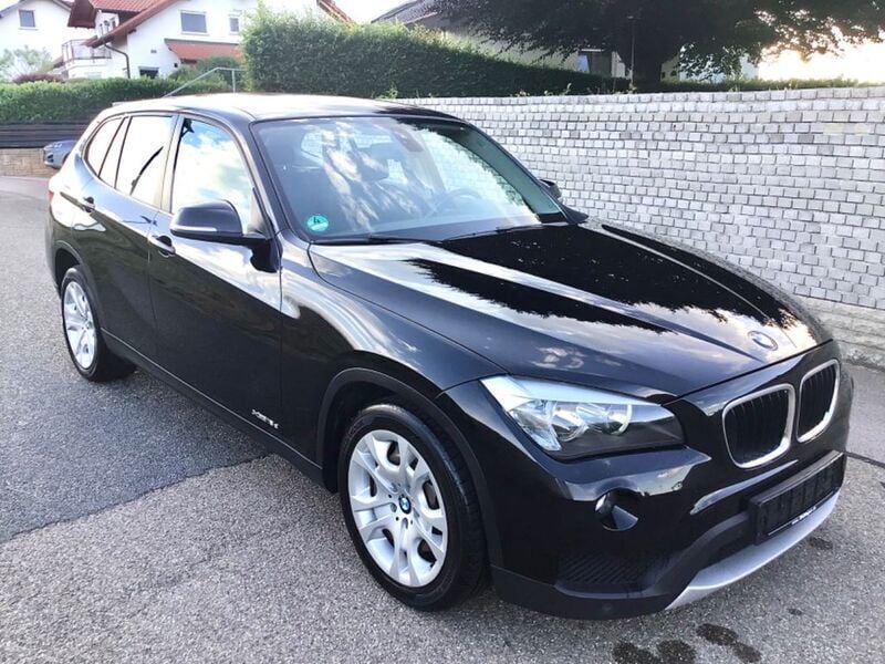 Schwarz Gebraucht 2013 BMW X1 SUV | 5.990 € (Superpreis) - Bild 1/4