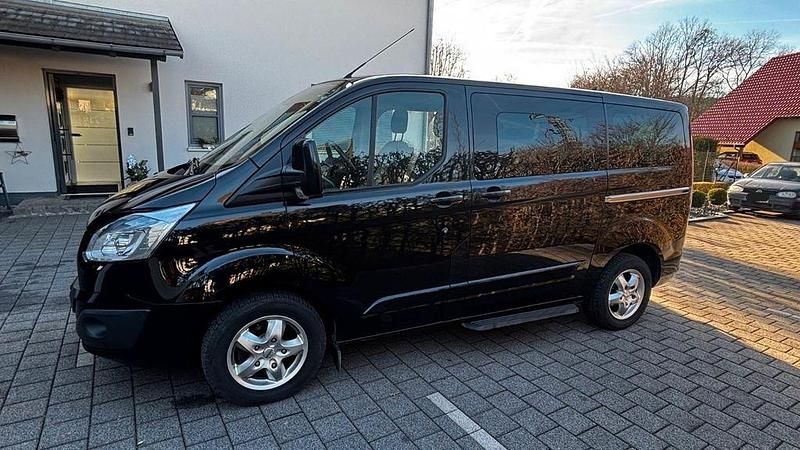 Schwarz Gebraucht 2016 Ford Tourneo Van / Kleinbus | 14.490 € (Superpreis) - Bild 1/4