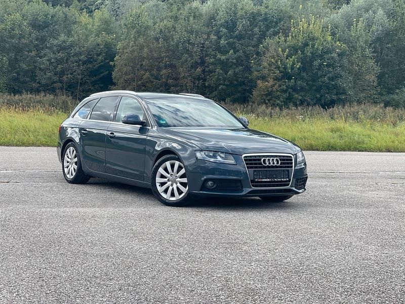 Grau Gebraucht 2009 Audi A4 Ambition Kombi | 7.990 € (Etwas zu teuer) - Bild 1/4