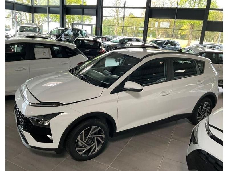 Gebraucht Hyundai Bayon Trend 101 PS (74 kW) 2025 Atlas white / sol SUV