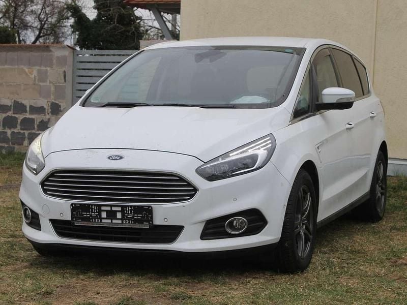 Second-hand Ford S-MAX S 150 CP (110 kW) 2018 Alb Monovolum