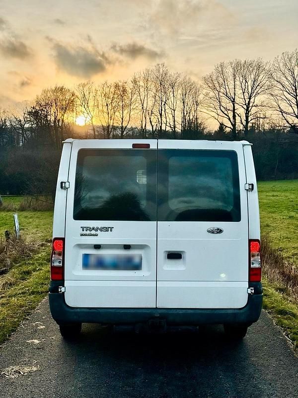 Gebraucht Ford Transit 125 PS (91 kW) 2012 Weiß Van / Kleinbus