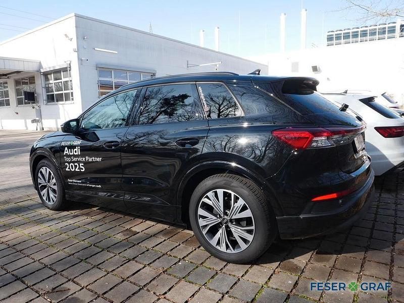 Gebraucht Audi Q4 e-tron Ambiente 210 kW (286 PS) 2025 Mythosschwarz metallic SUV
