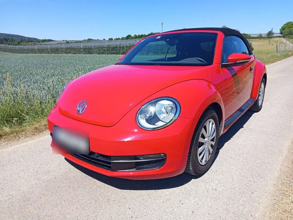 Gebraucht VW Beetle 105 PS (77 kW) 2016 Rot Kleinwagen