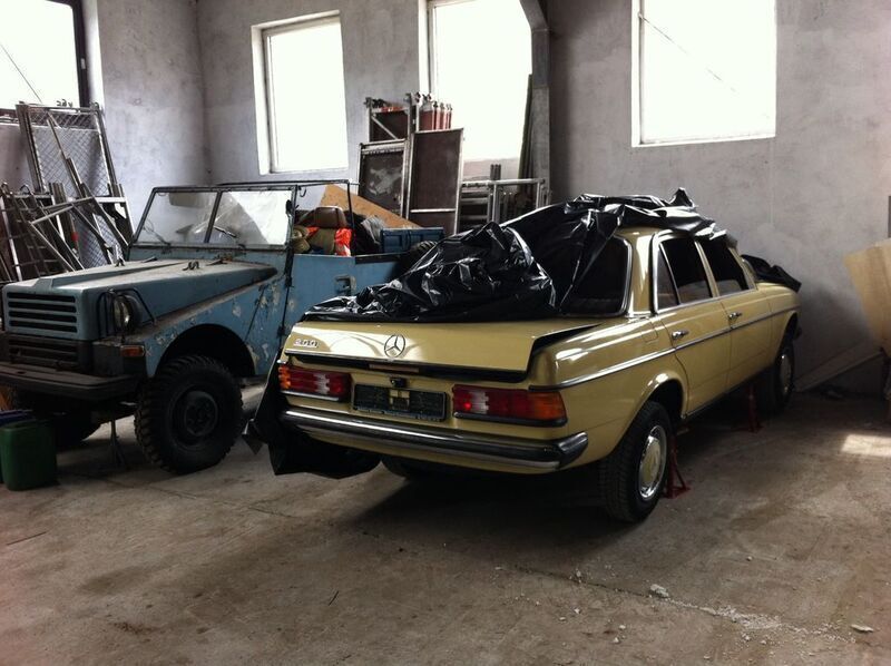 Beige Gebraucht 1978 Mercedes 200 Limousine | 18.000 € - Bild 1/4