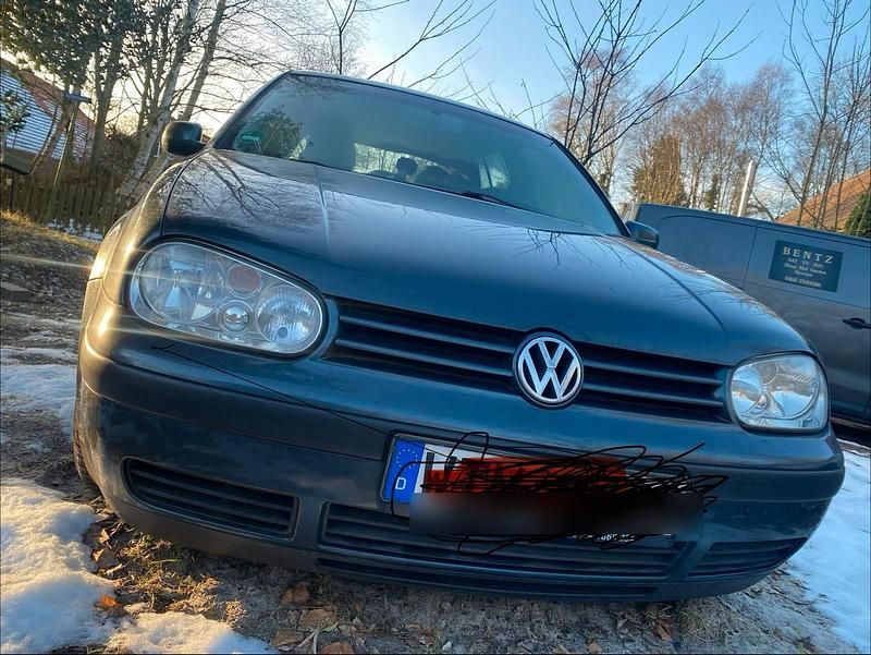 Gebraucht VW Golf IV 105 PS (77 kW) 2003 Grau Kleinwagen
