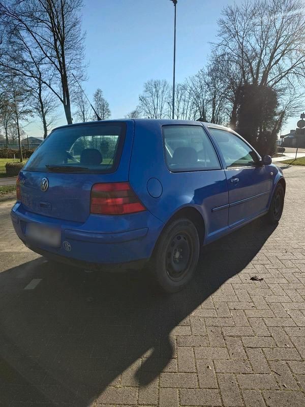 Gebraucht VW Golf IV 75 PS (55 kW) 1999 Blau Kleinwagen