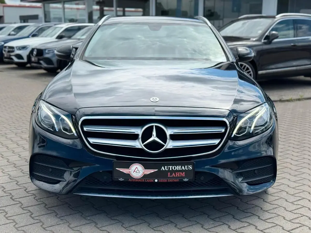 Gebraucht Mercedes E300 AMG 245 PS (180 kW) 2019 Schwarz Kombi