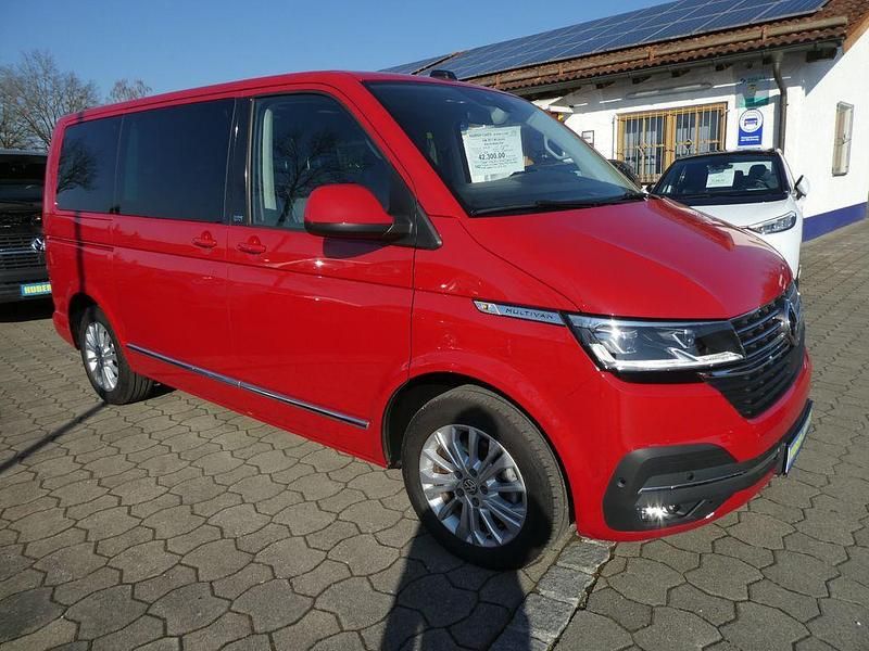 Gebraucht VW Multivan Generation Six 150 PS (110 kW) 2021 Rot Van