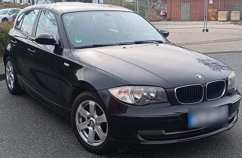 Gebraucht BMW 118 143 PS (105 kW) 2007 Schwarz Kleinwagen