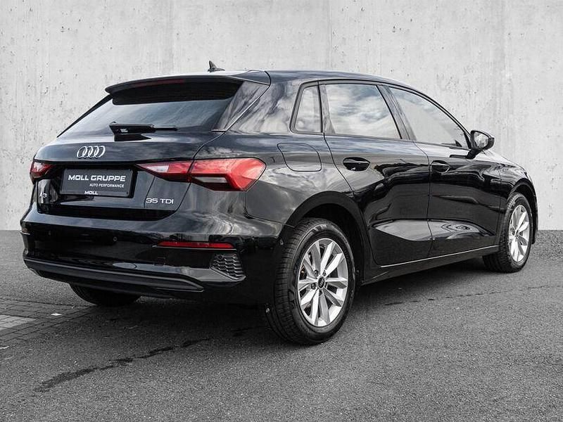 Gebraucht Audi A3 Ambiente 150 PS (110 kW) 2022 Brillantschwarz Limousine