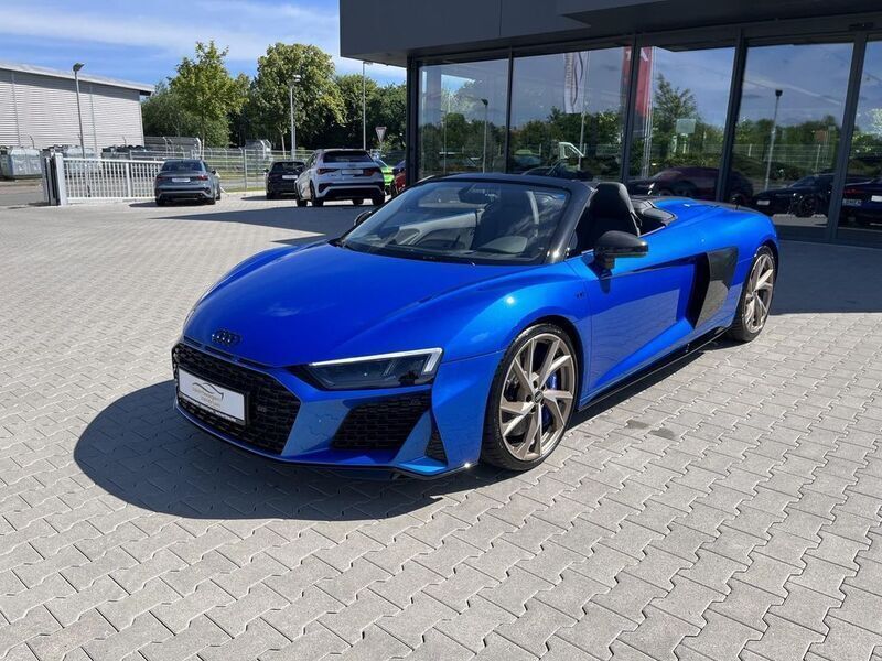 Blau Neu 2024 Audi R8 Spyder Performance Cabrio | 219.985 € - Bild 1/4