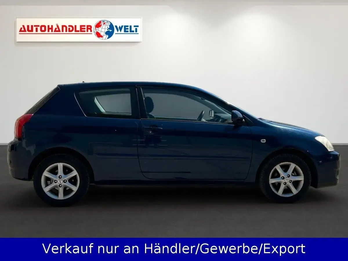 Gebraucht Toyota Corolla 97 PS (71 kW) 2005 Dark blue mica metallic Limousine