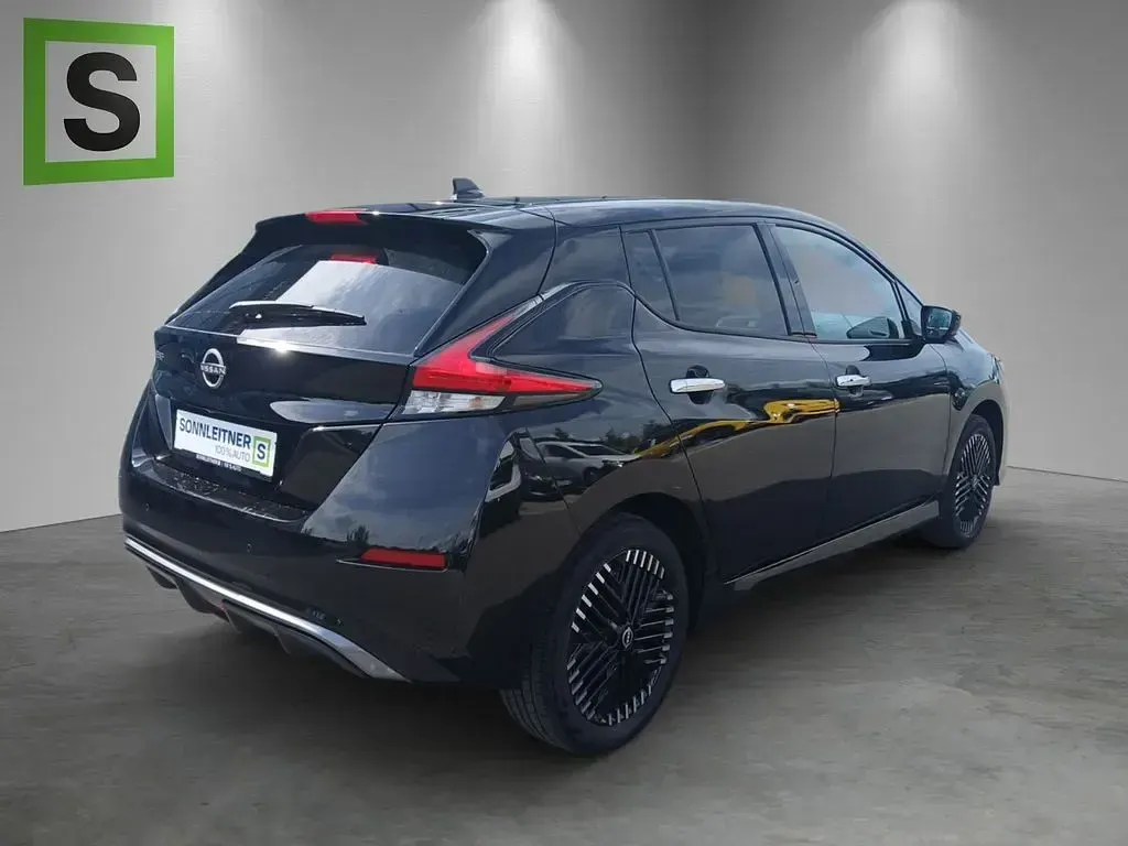 Gebraucht Nissan Leaf N-Connecta 160 kW (218 PS) 2023 Schwarz Kleinwagen