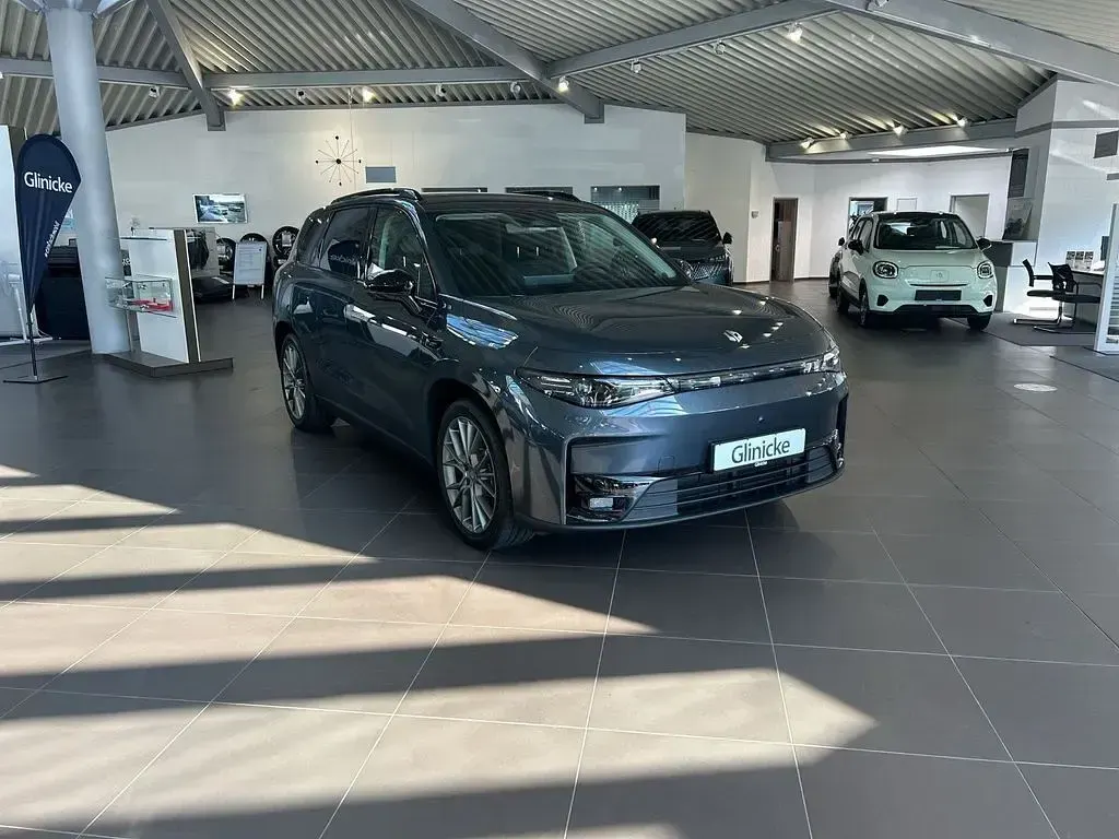 Neu Leapmotor C10 439 kW (598 PS) 2026 Grau SUV