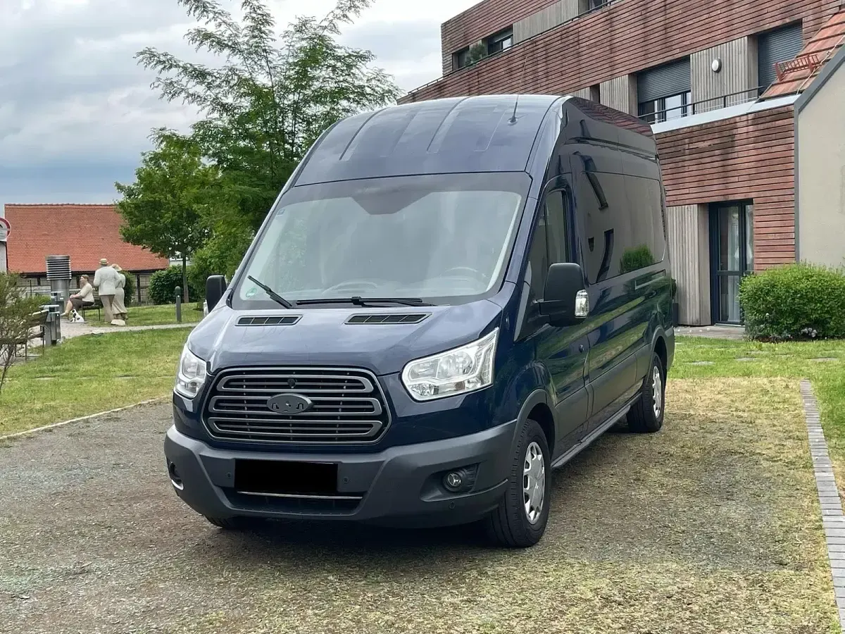 Gebraucht Ford Transit 170 PS (125 kW) 2017 Blau Van / Kleinbus